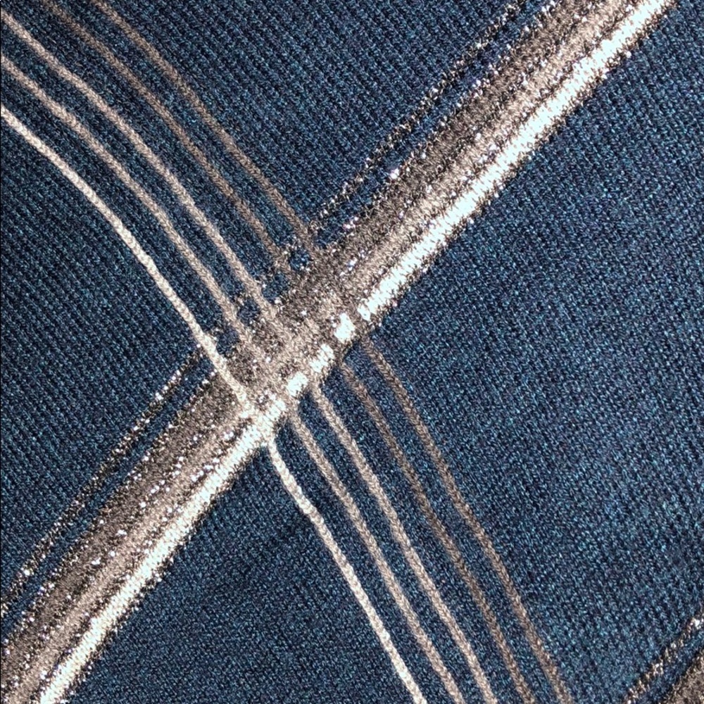 BOGO🤑 - Picture 3 of 4